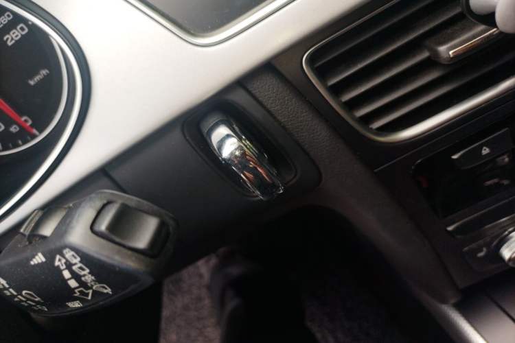 Used Audi A4 2014 40 TFSI allroad quattro plus version Vehicle Key