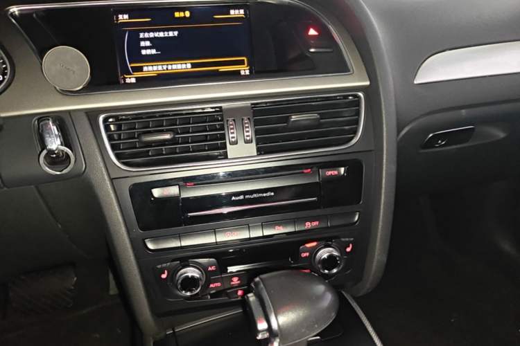 Used Audi A4 2014 40 TFSI allroad quattro plus version Audio And AC Panel