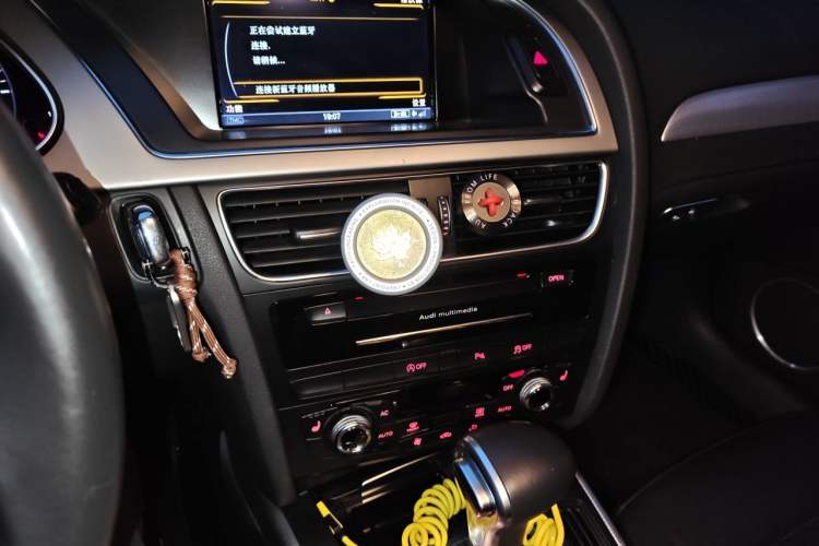 Used Audi A4 2014 40 TFSI allroad quattro plus version Audio And AC Panel