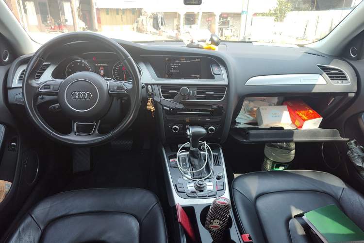 Used Audi A4 2014 40 TFSI allroad quattro plus version Center Console