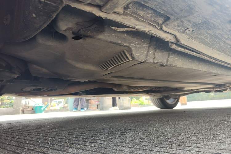 Used Audi A4 2014 40 TFSI allroad quattro plus version Chassis Front Left