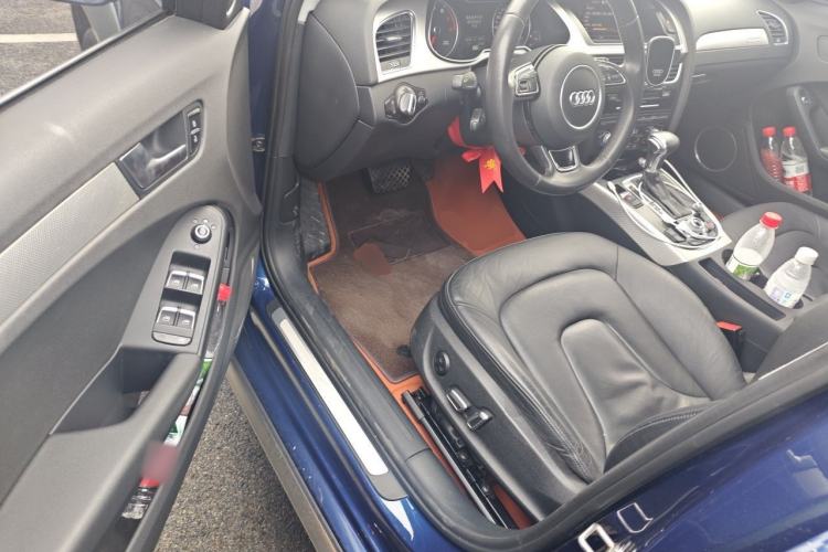 Used Audi A4 2014 40 TFSI allroad quattro plus version Driver Seat