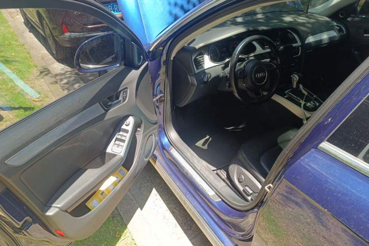 Used Audi A4 2014 40 TFSI allroad quattro plus version Driver Seat