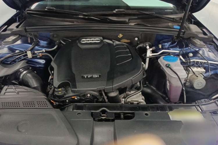 Used Audi A4 2014 40 TFSI allroad quattro plus version Engine Bay