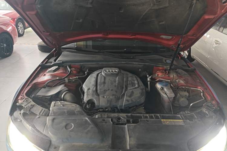 Used Audi A4 2014 40 TFSI allroad quattro plus version Engine Bay