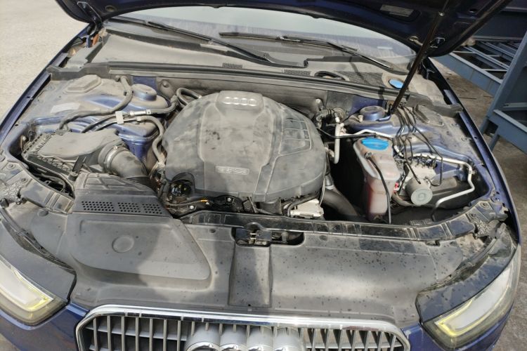 Used Audi A4 2014 40 TFSI allroad quattro plus version Engine Bay