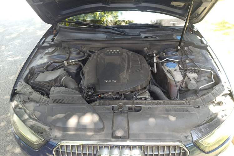 Used Audi A4 2014 40 TFSI allroad quattro plus version Engine Bay
