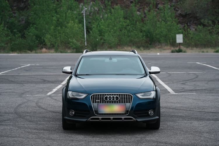 Used Audi A4 2014 40 TFSI allroad quattro plus version Exterior 2