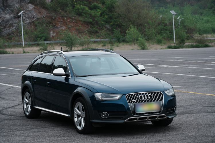 Used Audi A4 2014 40 TFSI allroad quattro plus version Exterior 3