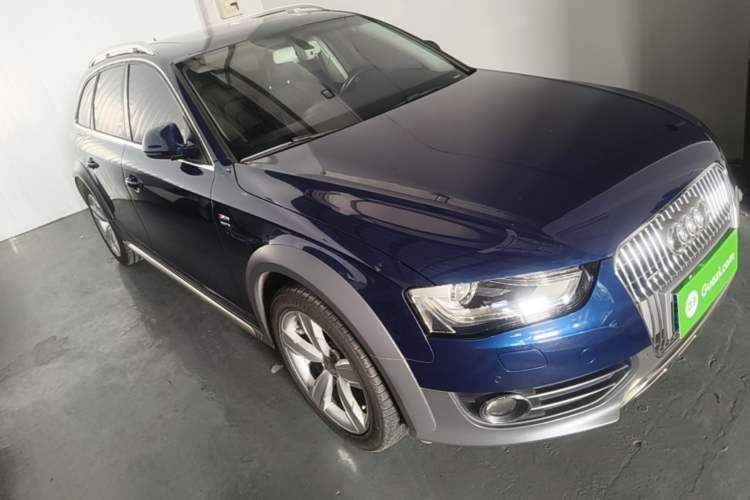 Used Audi A4 2014 40 TFSI allroad quattro plus version Front Right 45 Deg