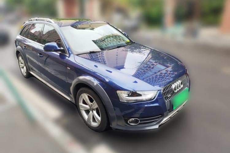 Used Audi A4 2014 40 TFSI allroad quattro plus version Front Right 45 Deg