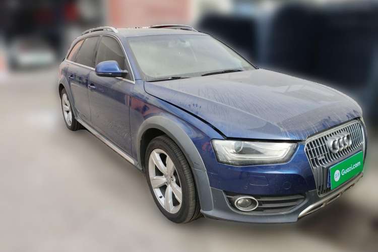 Used Audi A4 2014 40 TFSI allroad quattro plus version Front Right 45 Deg