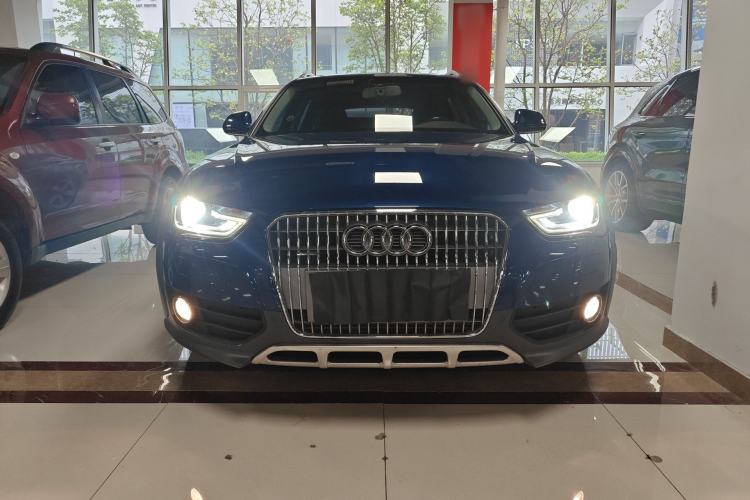Used Audi A4 2014 40 TFSI allroad quattro plus version Front