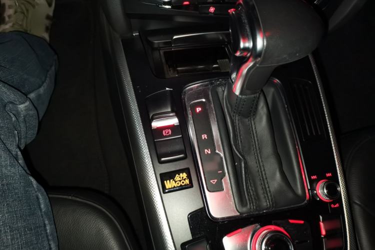 Used Audi A4 2014 40 TFSI allroad quattro plus version Gear Lever