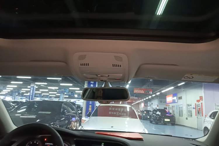 Used Audi A4 2014 40 TFSI allroad quattro plus version Headliner