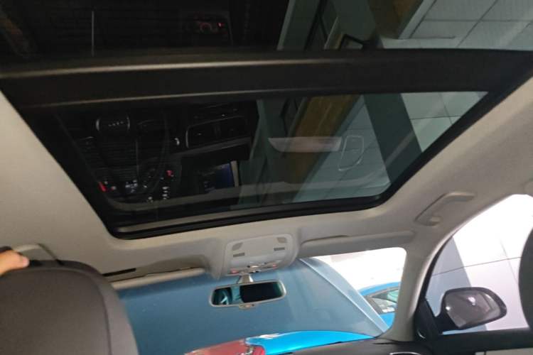 Used Audi A4 2014 40 TFSI allroad quattro plus version Headliner