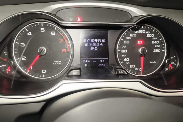 Used Audi A4 2014 40 TFSI allroad quattro plus version Instrument Cluster
