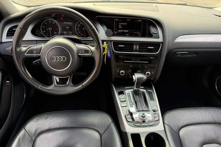 Used Audi A4 2014 40 TFSI allroad quattro plus version Interior 4
