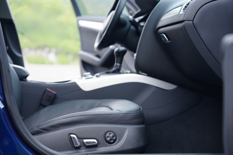 Used Audi A4 2014 40 TFSI allroad quattro plus version Interior 6