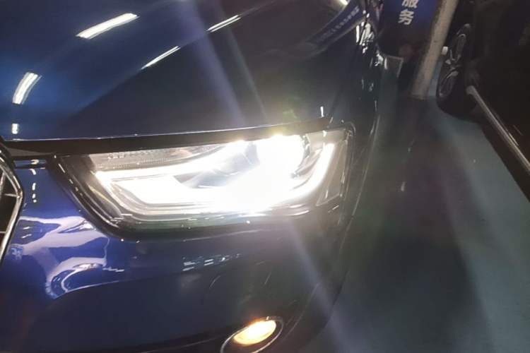 Used Audi A4 2014 40 TFSI allroad quattro plus version Left Front Headlight