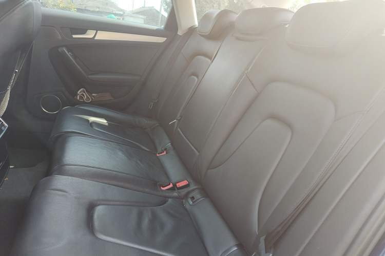 Used Audi A4 2014 40 TFSI allroad quattro plus version Left Rear Seat