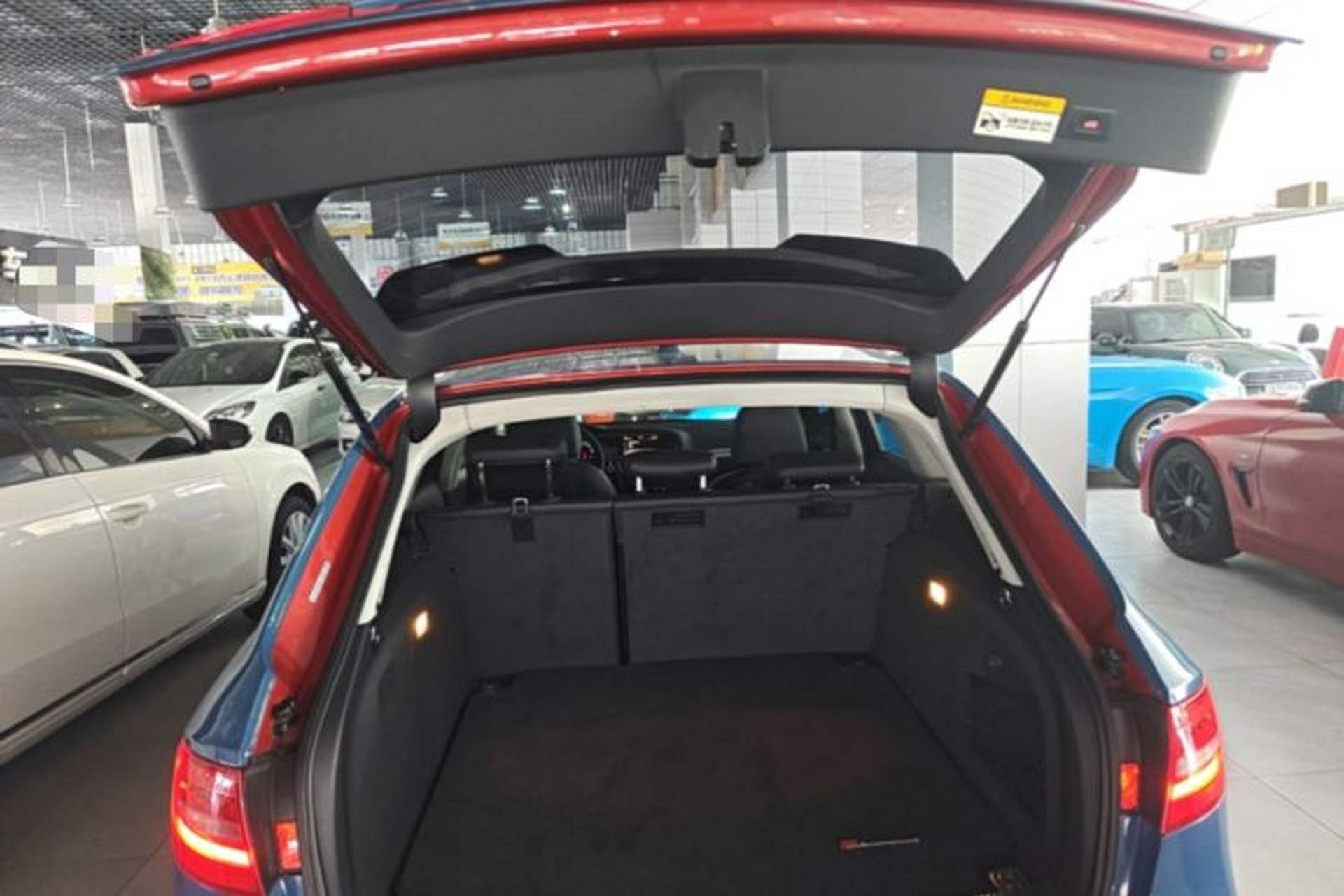 Used Audi A4 2014 40 TFSI allroad quattro plus version Trunk