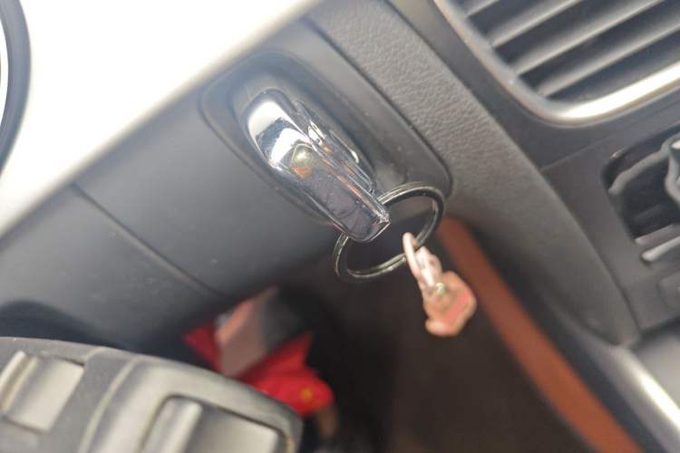 Used Audi A4 2014 40 TFSI allroad quattro plus version Vehicle Key