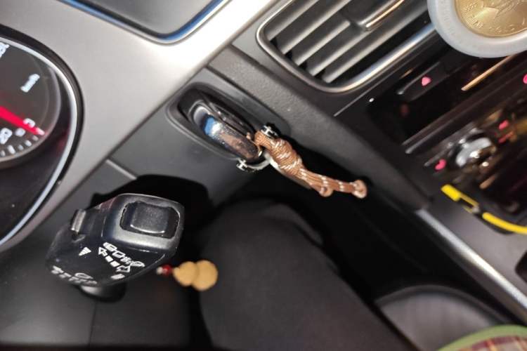 Used Audi A4 2014 40 TFSI allroad quattro plus version Vehicle Key