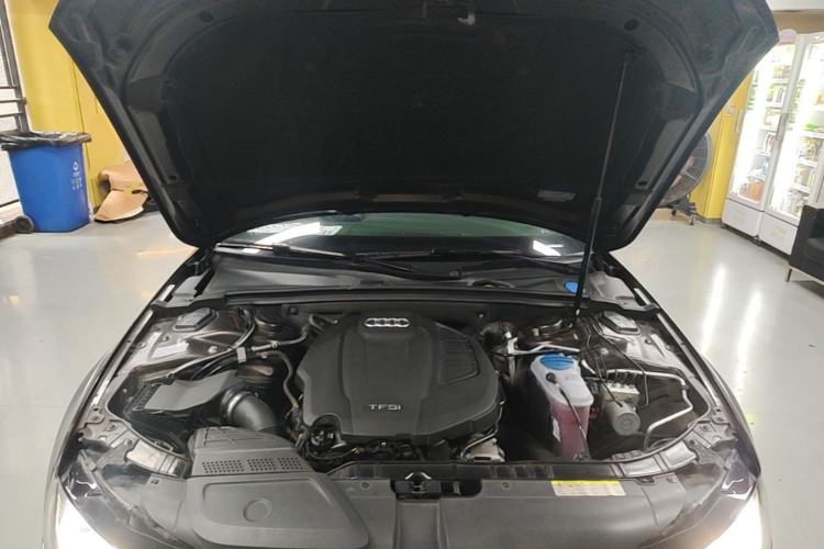 Used Audi A4 2014 40 TFSI allroad quattro plus version Engine Bay