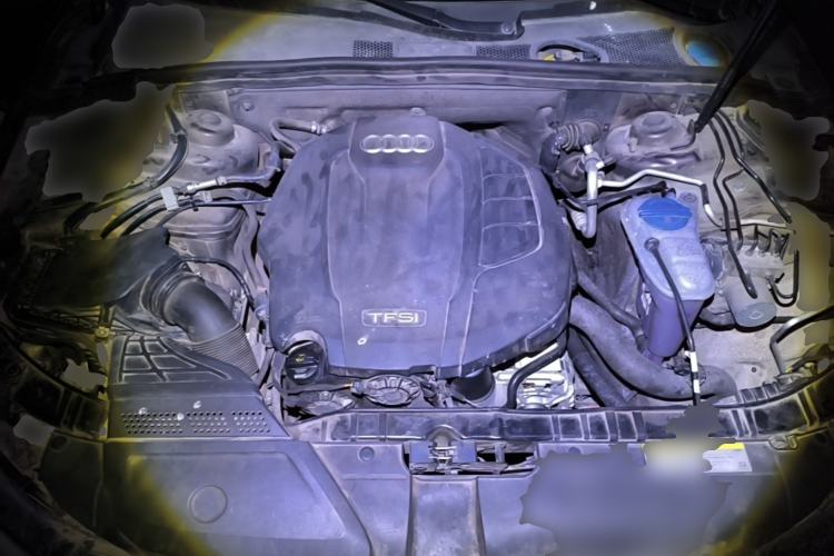 Used Audi A4 2014 40 TFSI allroad quattro plus version Engine Bay