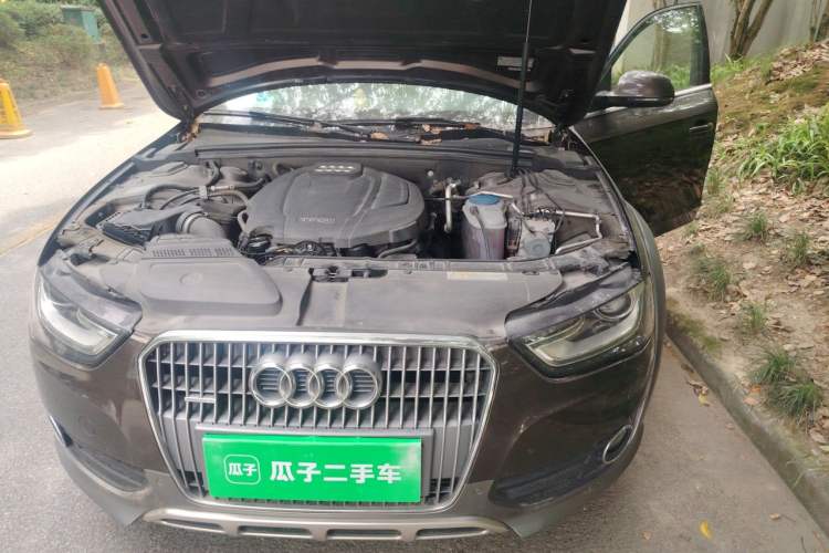 Used Audi A4 2014 40 TFSI allroad quattro plus version Engine Bay Left