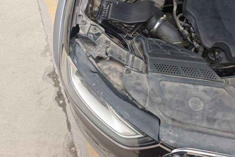 Used Audi A4 2014 40 TFSI allroad quattro plus version Engine Bay Right