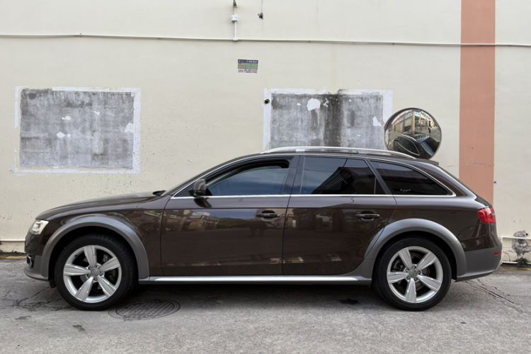 Used Audi A4 2014 40 TFSI allroad quattro plus version Exterior 1