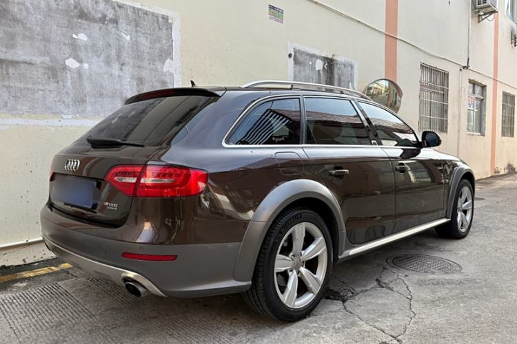 Used Audi A4 2014 40 TFSI allroad quattro plus version Exterior 2