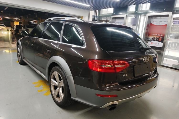 Used Audi A4 2014 40 TFSI allroad quattro plus version Exterior 2