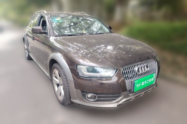 Used Audi A4 2014 40 TFSI allroad quattro plus version Front Right 45 Deg