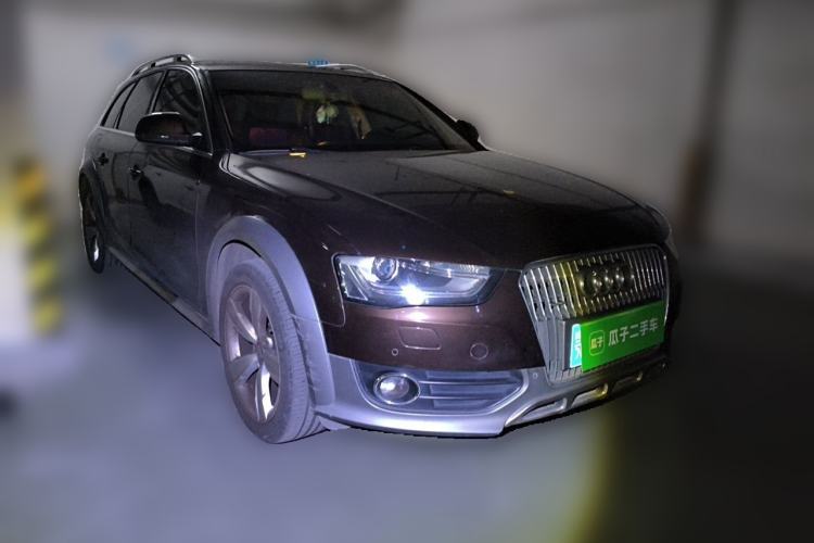 Used Audi A4 2014 40 TFSI allroad quattro plus version Front Right 45 Deg