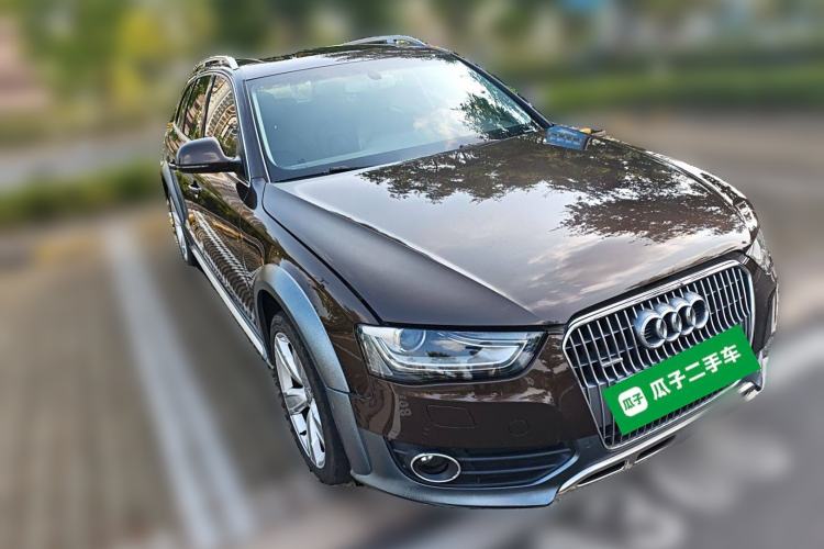 Used Audi A4 2014 40 TFSI allroad quattro plus version Front Right 45 Deg