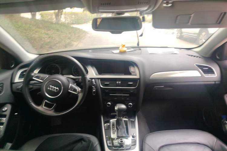 Used Audi A4 2014 40 TFSI allroad quattro plus version Headliner