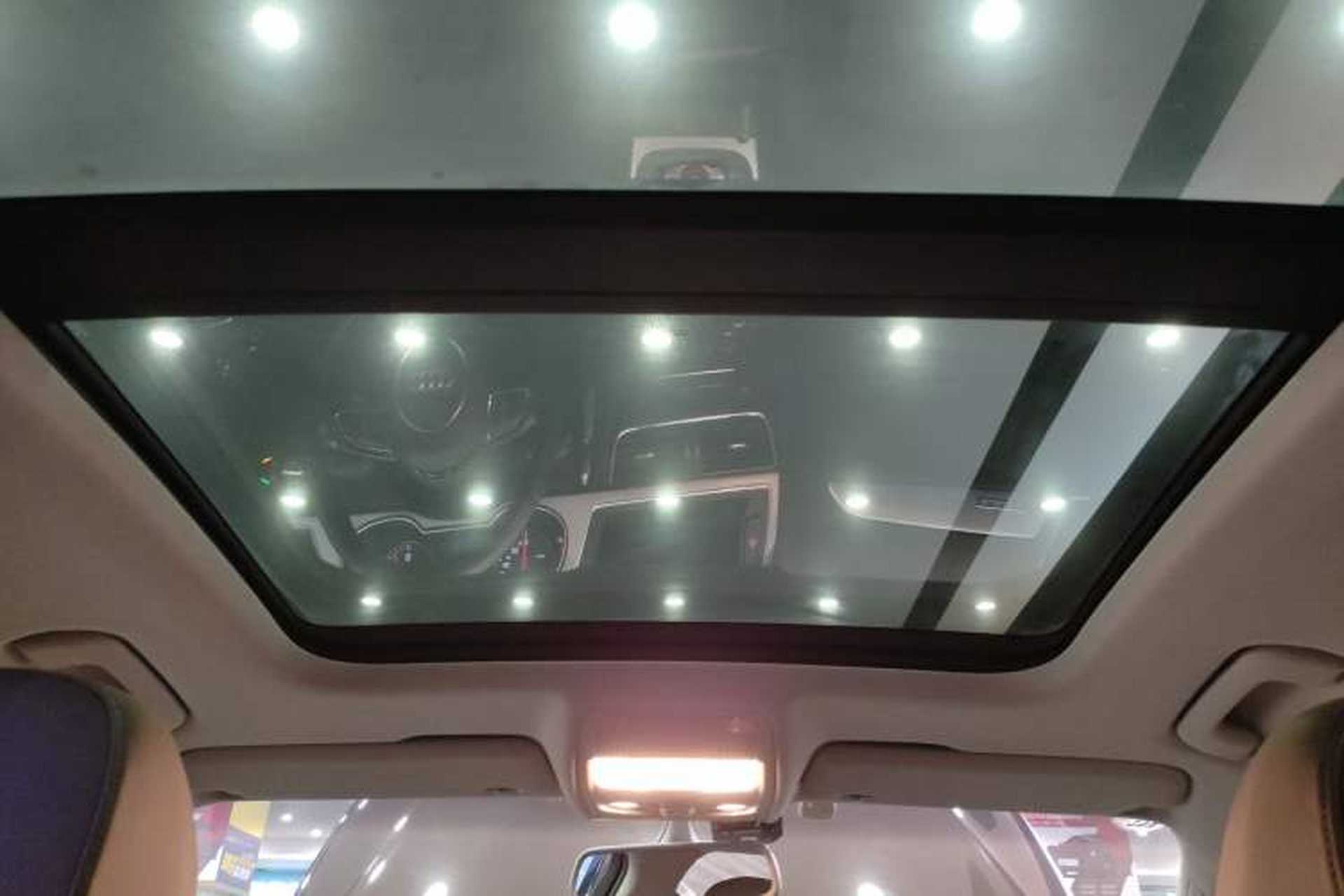 Used Audi A4 2014 40 TFSI allroad quattro plus version Headliner