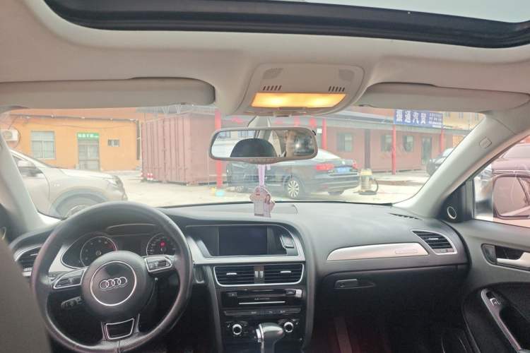 Used Audi A4 2014 40 TFSI allroad quattro plus version Headliner