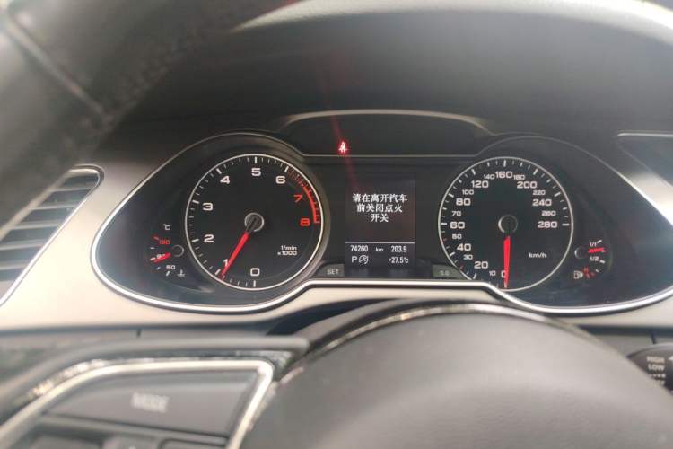 Used Audi A4 2014 40 TFSI allroad quattro plus version Instrument Cluster