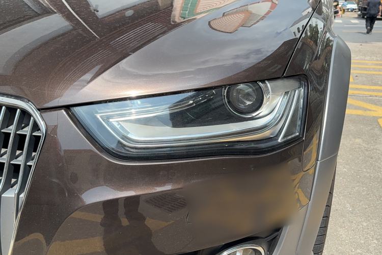 Used Audi A4 2014 40 TFSI allroad quattro plus version Left Front Headlight