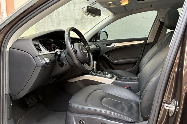 Used Audi A4 2014 40 TFSI allroad quattro plus version Left Front Seat