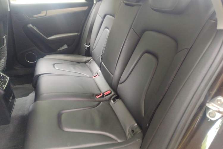 Used Audi A4 2014 40 TFSI allroad quattro plus version Left Rear Seat