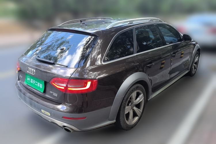 Used Audi A4 2014 40 TFSI allroad quattro plus version Rear Right 45 Deg