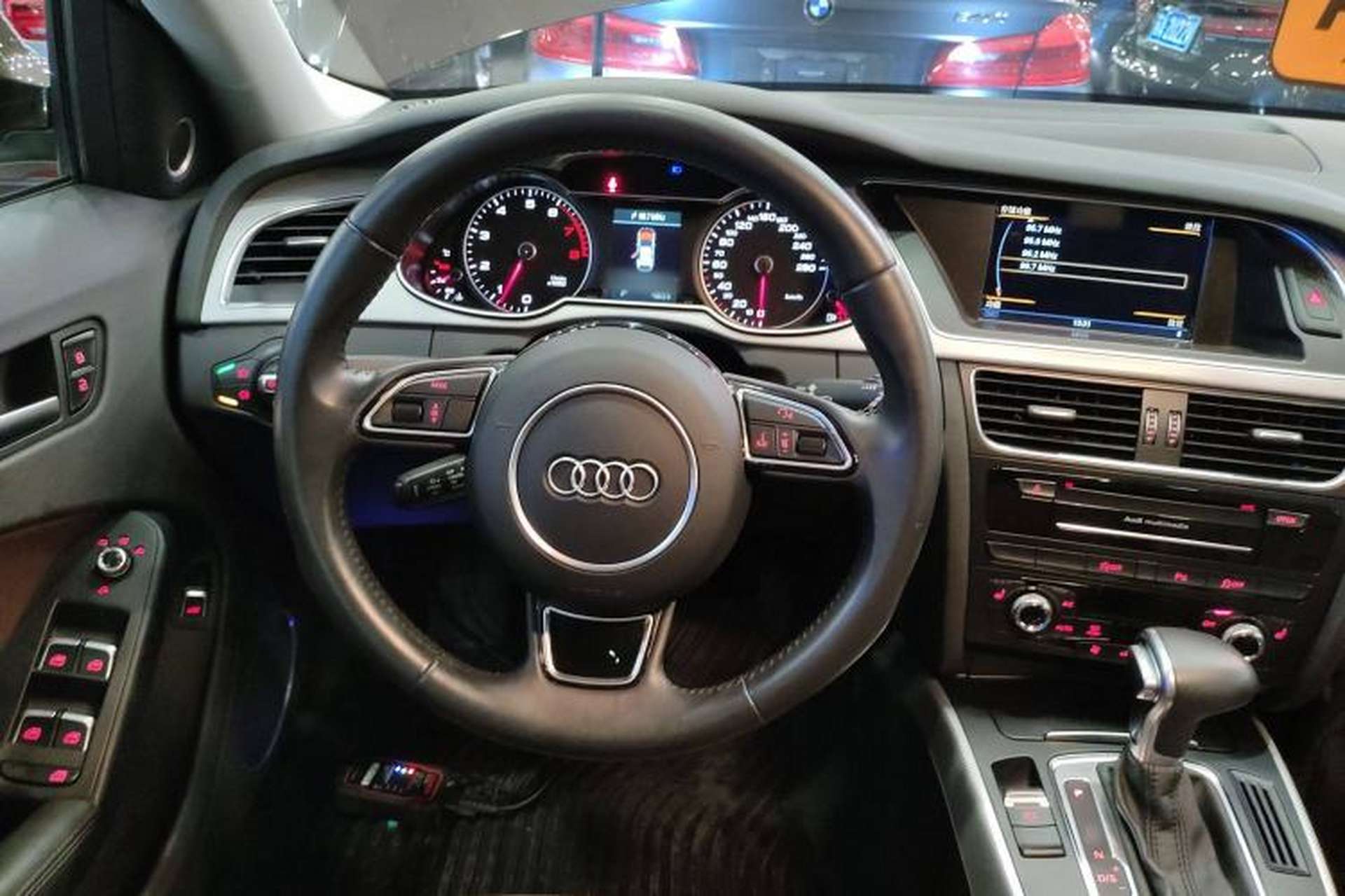 Used Audi A4 2014 40 TFSI allroad quattro plus version Steering Wheel