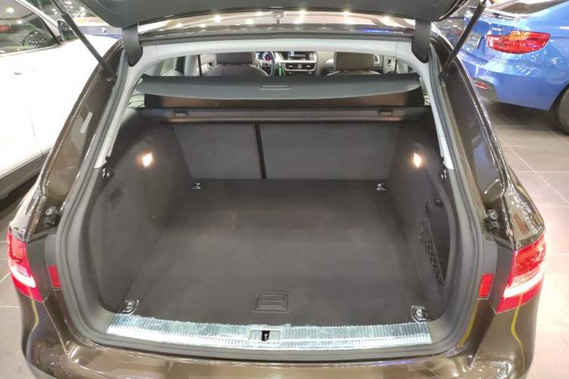 Used Audi A4 2014 40 TFSI allroad quattro plus version Trunk