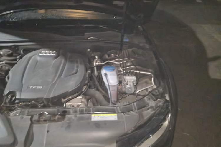 Used Audi A4 2014 40 TFSI allroad quattro plus version Engine Bay Left