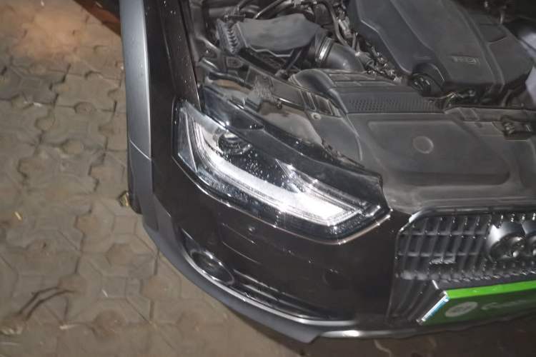 Used Audi A4 2014 40 TFSI allroad quattro plus version Right Front Headlight
